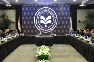 الهيئة العامة للاستثمار والمناطق الحرة وجهاز تنمية التجارة الداخلية يبحثان حلولًا جذرية لتحديات بيئة الاستثمار