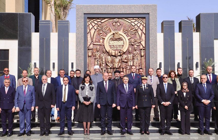 قيادات وزارة الداخلية تكرم المتعافين من تعاطي المواد المخدرة