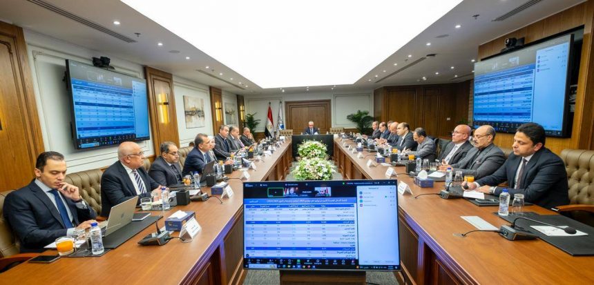 مجلس إدارة اقتصادية قناة السويس يستعرض الموقف الترويجي للنصف الأول من العام المالي 25 26