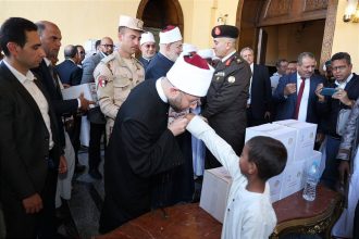 وزير الأوقاف في البحر الأحمر