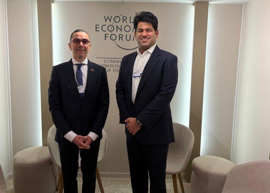 وزير الاستثمار والتجارة الخارجية يلتقى رئيس شركة TVS Motors الهندية e1768924735203