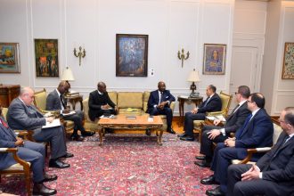 وزير الخارجية لرئيس الأفريقي للتصدير والاستيراد