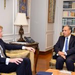 وزير الخارجية لمبعوث اليمن الأممي