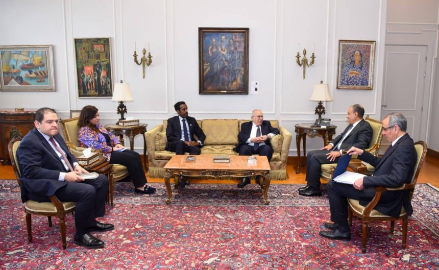 وزير الخارجية يؤكد لمبعوث السودان الأممي