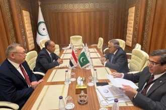 وزير الخارجية يؤكد لنظيره الباكستاني ضرورة خفض التصعيد باليمن بعيدًا عن الإجراءات الأحادية ونشر قوة الاستقرار بغزة e1768153775994