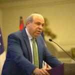 وزير الطيران المدني سامح الحفني