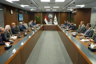 اجتماع وزير البترول