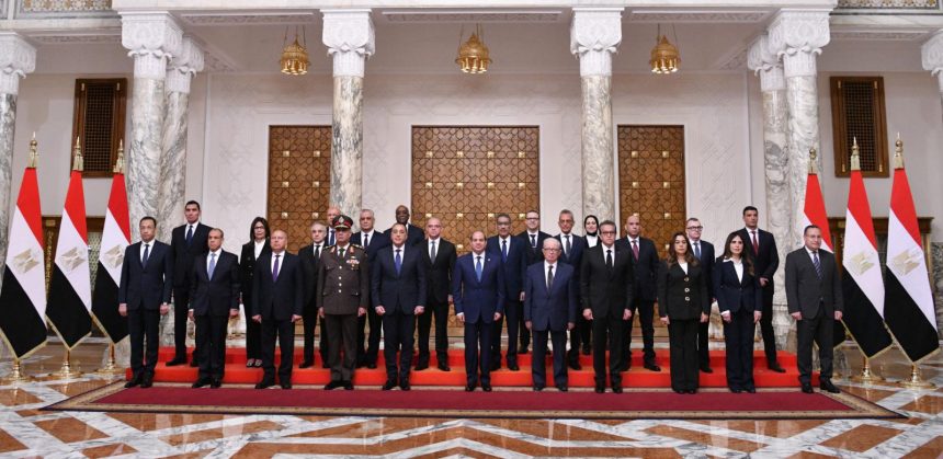 السيسي والحكومة