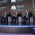 عمرو طلعت وزير الاتصالات وتكنولوجيا المعلومات