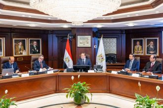 محافظ المركزي ووزير التخطيط يبحثان مستجدات مؤشرات الأداء الاقتصادي في ضوء الإصلاح الاقتصادي