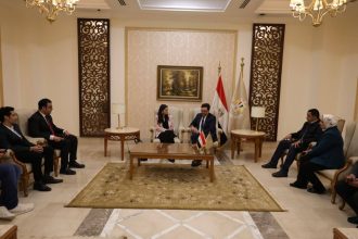 مصر واليونيسف تبحثان إقامة أول معرض كتاب للطفل