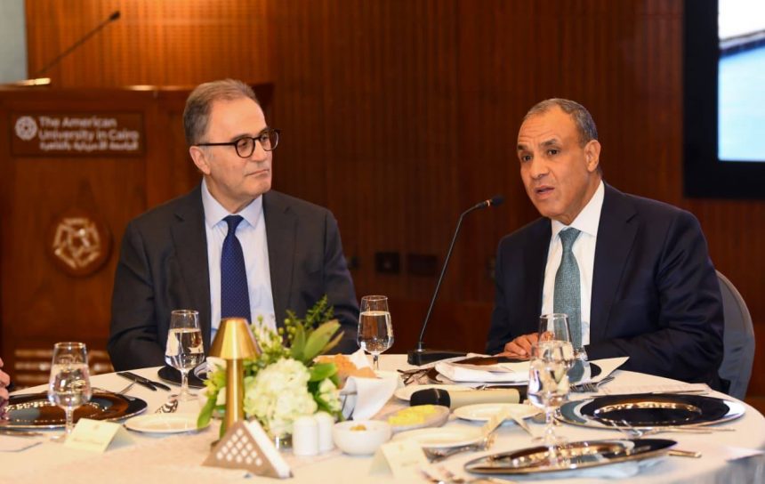 وزير الخارجية