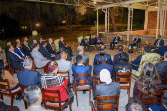 وزير الخارجية للجالية المصرية في إثيوبيا