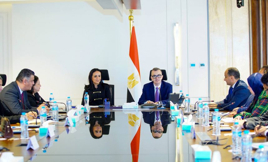 وزيرا التخطيط والتضامن