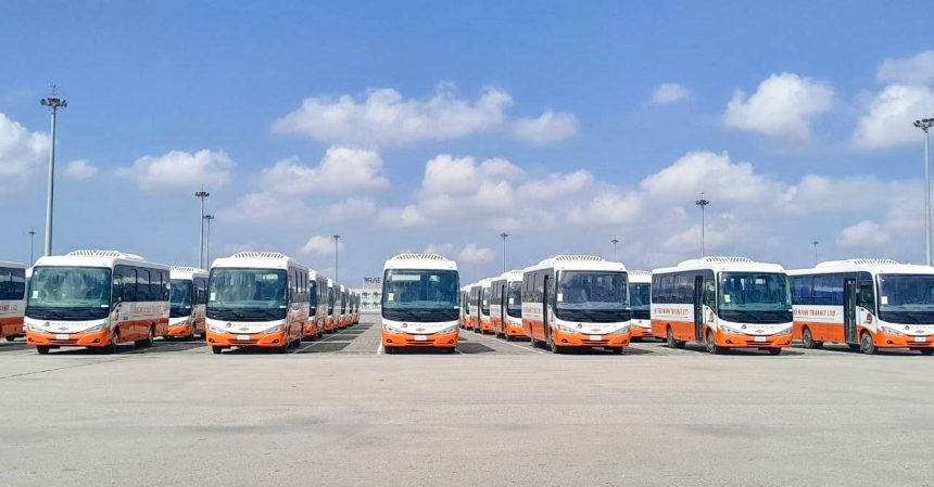 100 حافلة مُصنّعة محليًا على متن السفينة SUNSHINE ACE