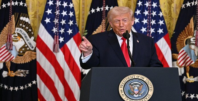 الرئيس الأمريكي دونالد ترامب