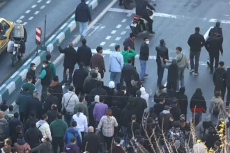 إيران تهدد بمصادرة ممتلكات مواطنيها المغتربين إذا دعموا الهجمات عليها e1773053645333