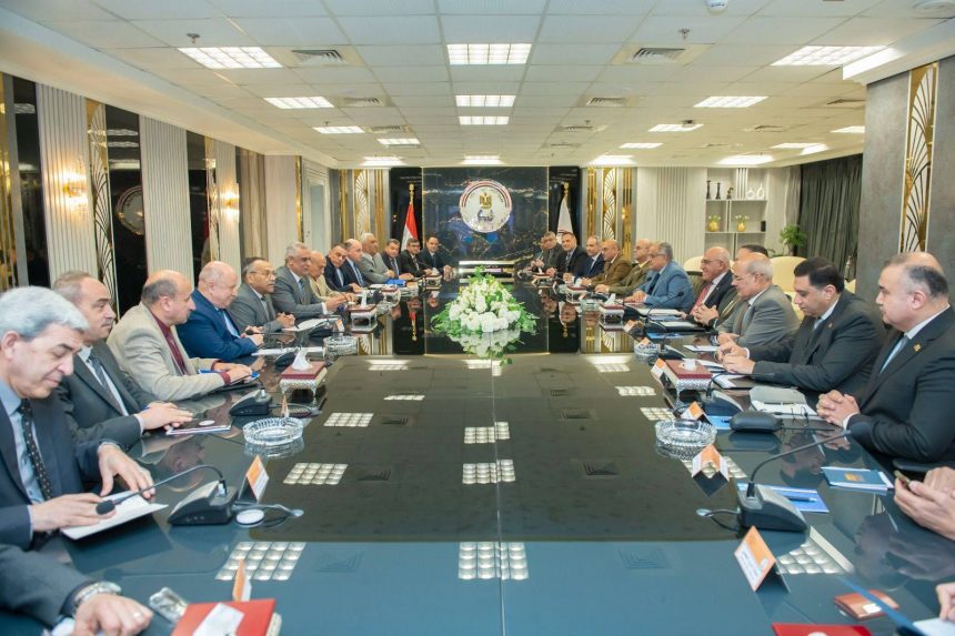 الإنتاج الحربي والعربية للتصنيع تبحثان سبل إقامة مصنع لإنتاج السهام والألعاب النارية