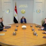 السيسي لرئيسي إكسون موبيل وأباتشي