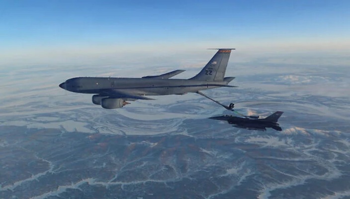 تحطم طائرة تزويد وقود أمريكية في غرب العراق