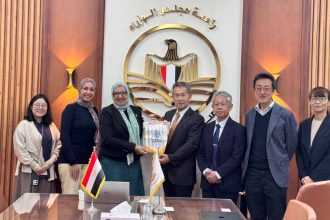 تطوير التعليم بالوزراء يبحث مع الجايكا إدخال تخصصات الطاقة الخضراء والألواح الشمسية بمعاهد الكوزن المصرية