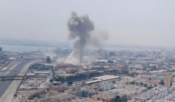 دخان فوق السفارة الأمريكية وسقوط طائرات حربية أمريكية في الكويت