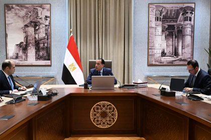 رئيس الوزراء يتابع مع رئيس جهاز حماية المنافسة عددًا من ملفات العمل