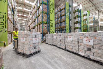 مصر تُرسل نحو 1000 طن من المساعدات الإغاثية العاجلة إلى لبنان