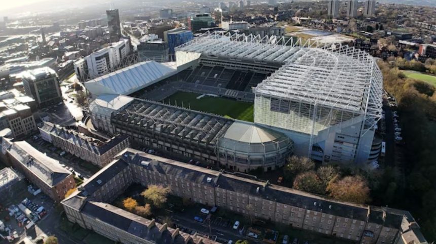 ملعب سانت جيمس بارك في نيوكاسل