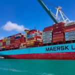 ميرسك تعلق عبور سفنها من قناة السويس ومضيق باب المندب