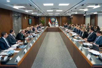 وزير البترول والثروة المعدنية خلال الجمعية العامة للشركة المصرية القابضة للغازات الطبيعية