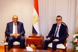 وزير التخطيط للمبعوث الأممي لتمويل التنمية