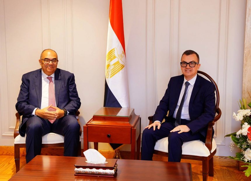 وزير التخطيط للمبعوث الأممي لتمويل التنمية