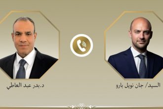 وزير الخارجية يبحث مع نظيره الفرنسي التطورات الإقليمية وسبل خفض التصعيد في المنطقة