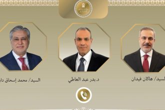وزير الخارجية يبحث مع نظيريه الباكستاني والتركي التطورات الإقليمية وجهود خفض التصعيد e1774613833262