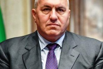 وزير الدفاع الإيطالي جويدو كروزيتو