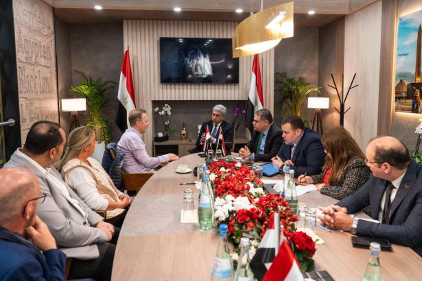 وزير السياحة لقيادات الاتحاد الفيدرالي لصناعة السياحة الألمانية