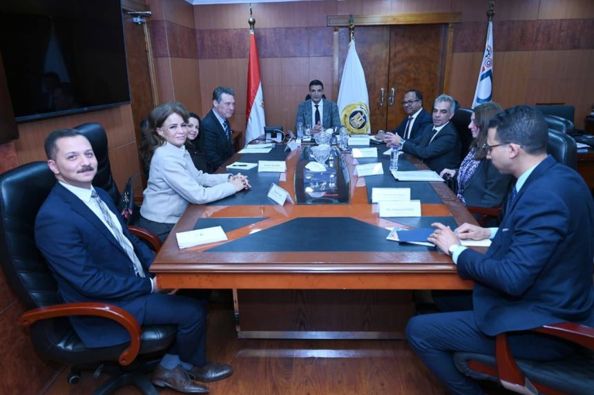 وزير الصناعة للبنك الأوروبي