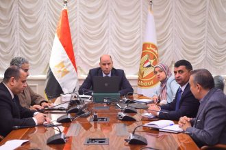 وزير العمل لمكاتب التمثيل العمالي بالخارج