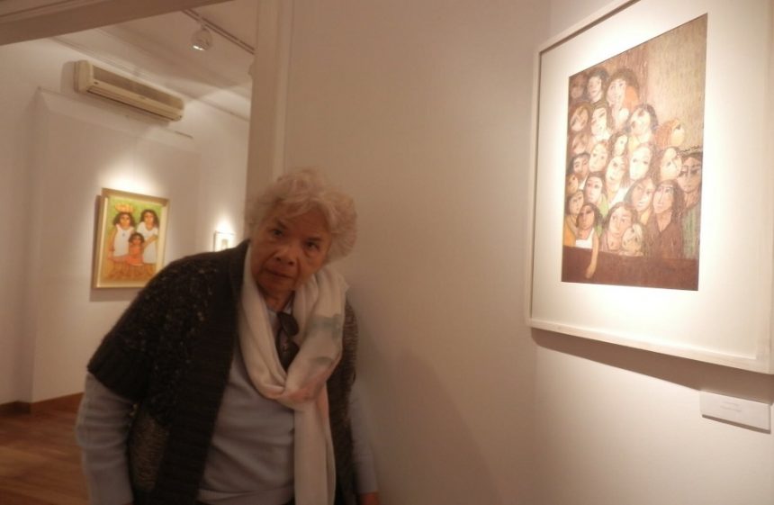 الفنانة التشكيلية زينب السجيني