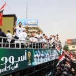 لمنتخب العراقي يجوب شوارع بغداد بحافلة مكشوفة احتفالا بالتأهل لكأس العالم بعد 40 عاما