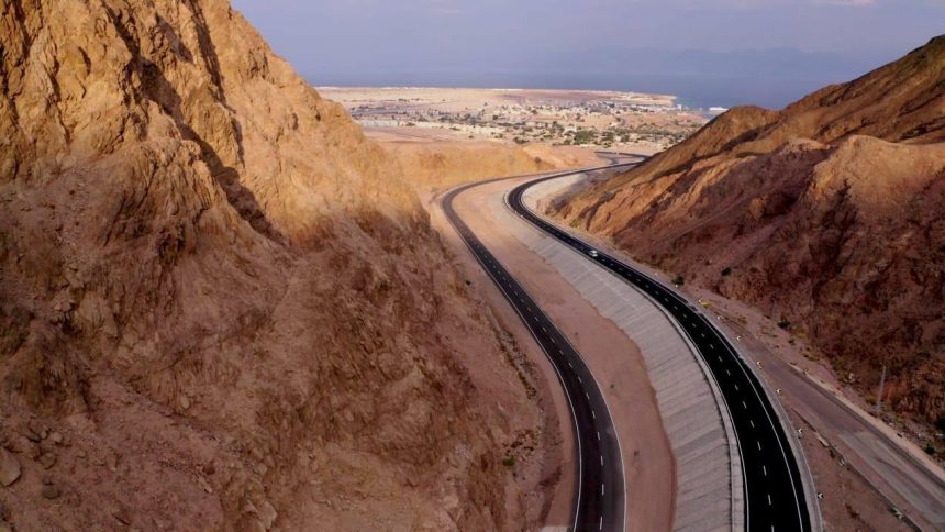 مشروعات طرق في سيناء