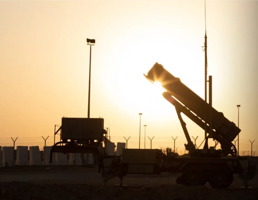 هجمات إيرانية على مرافق للطاقة في الكويت والبحرين والإمارات