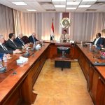 وزير الصناعة والغرفة التجارية