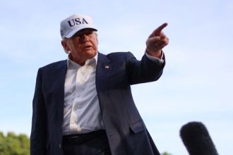 AFP 20260515 B2ZD833 v1 HighRes UsPresidentDonaldTrumpReturnsFromChina e1781710119386