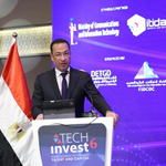 رأفت هندي وزير الاتصالات