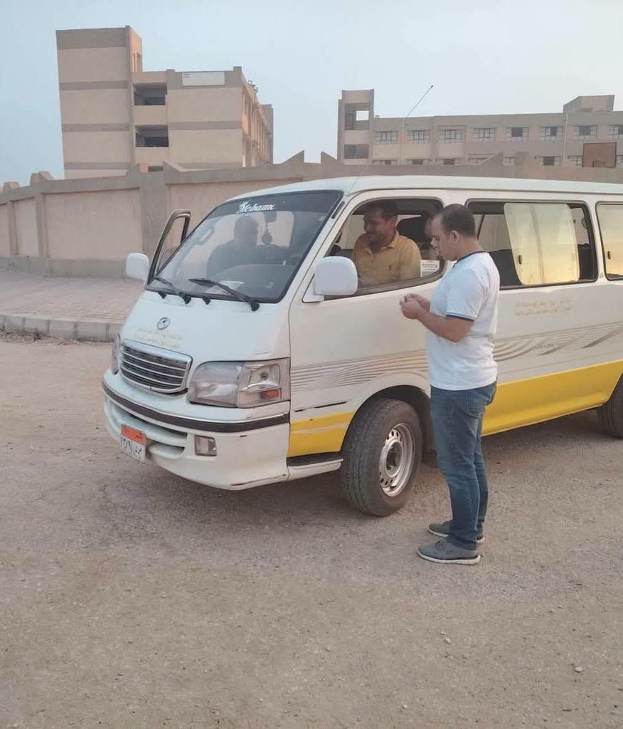 تداول فيديو لسائق بحالة عدم اتزان يستقل أتوبيسًا لإحدى المدارس.. و«مكافحة الإدمان» يتخذ إجراءات عاجلة 5 image 222