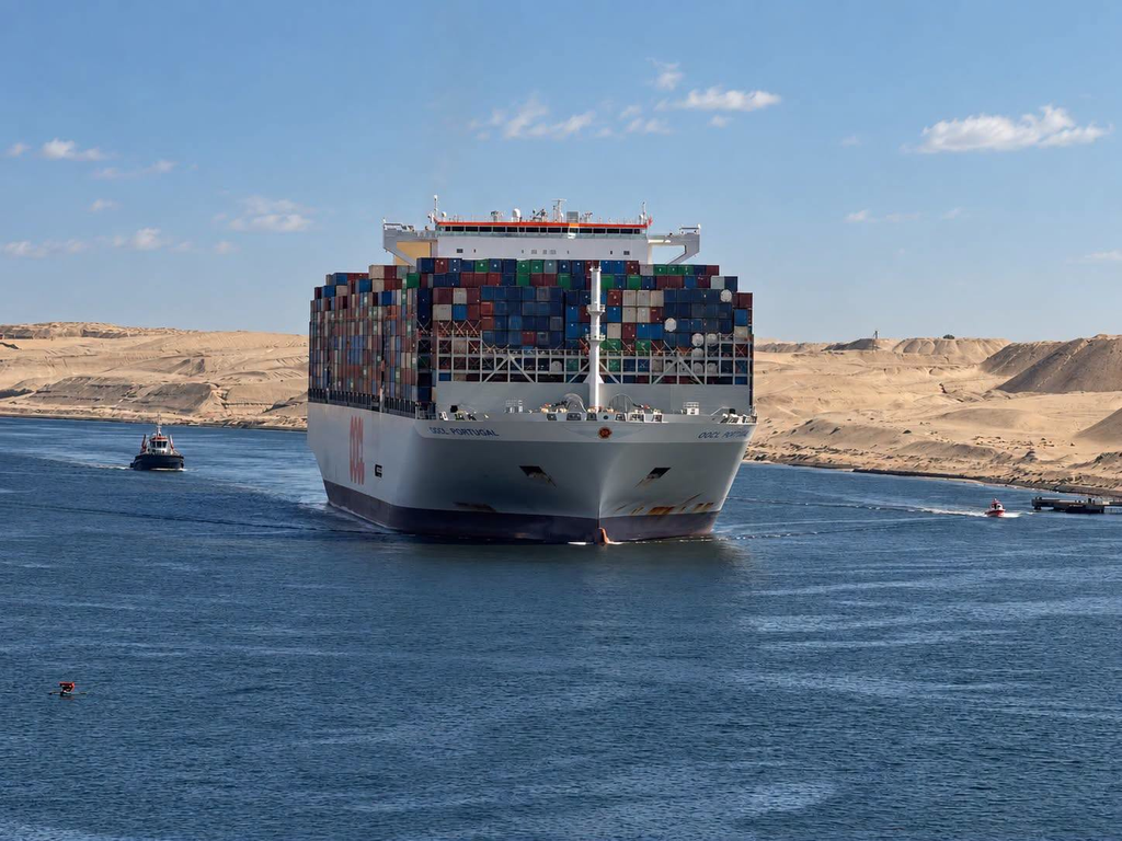 عودة الخط الملاحي COSCO للعبور من قناة السويس وارتفاع إجمالي الحمولات الصافية لسفن الحاويات إلى 72.1 مليون طن خلال أول 8 أشهر في 2026 4 image 300
