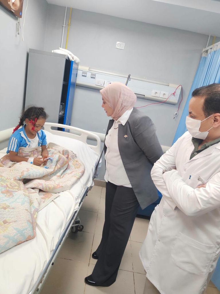 التأمين الصحي الشامل بالأقصر.. 92.9% نسبة التغطية... 140 ألف مواطن من غير القادرين تتحمل الدولة اشتراكاتهم... و81 منشأة صحية تقدم خدمات المنظومة بالمحافظة 2 image 456 768x1024 1