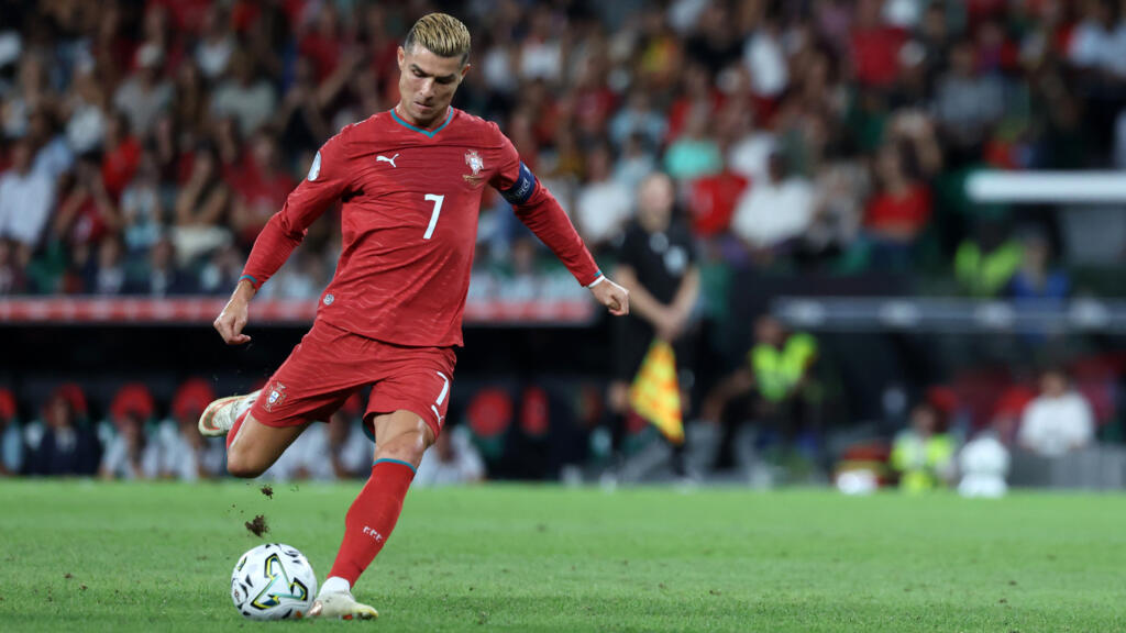 رونالدو يقترب من العودة إلى منتخب البرتغال بعد خلافه مع المدرب 2 image 372
